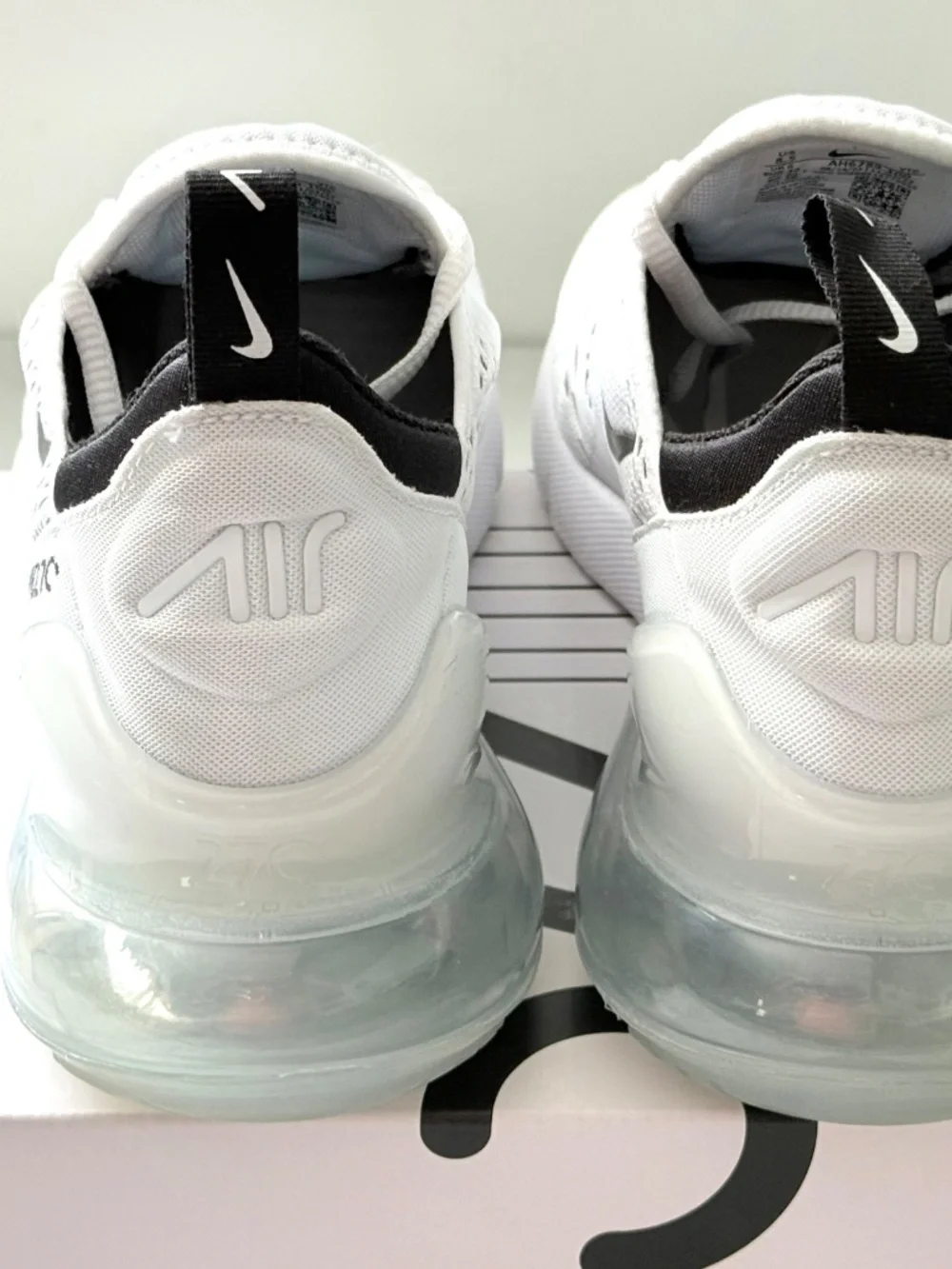 Nike Women's Air Max 270 Sneakers White/Black sz 8.5 - Picture 4 of 7